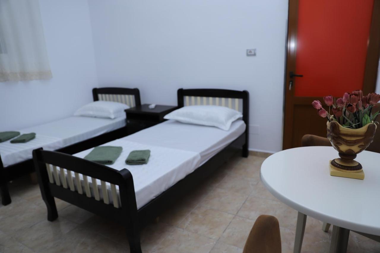בראט Hanna'S Hostel מראה חיצוני תמונה