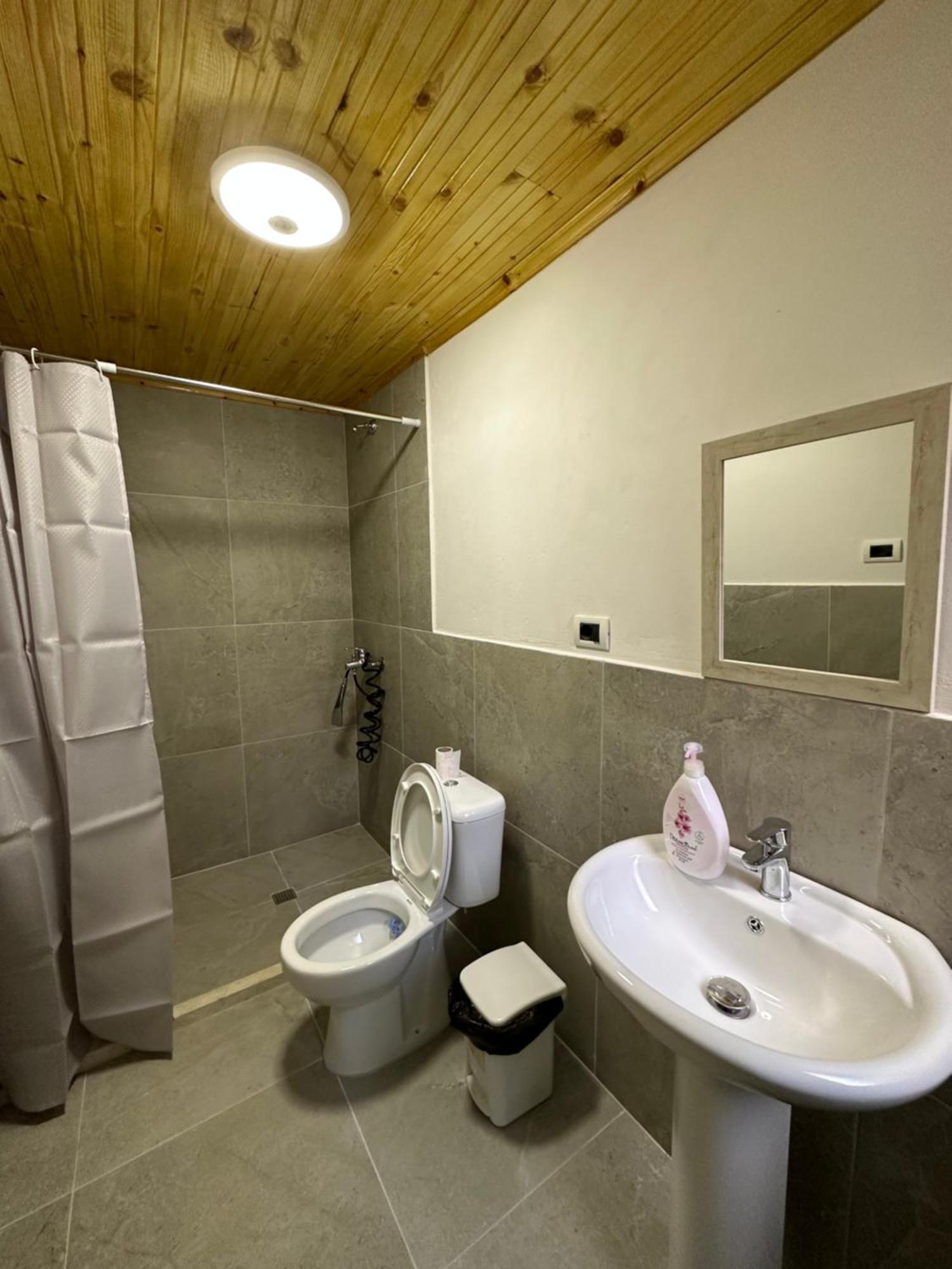 בראט Hanna'S Hostel מראה חיצוני תמונה